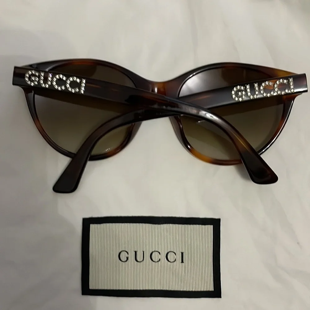 🎉HOST PICK🎉 Gucci Sunglasses
